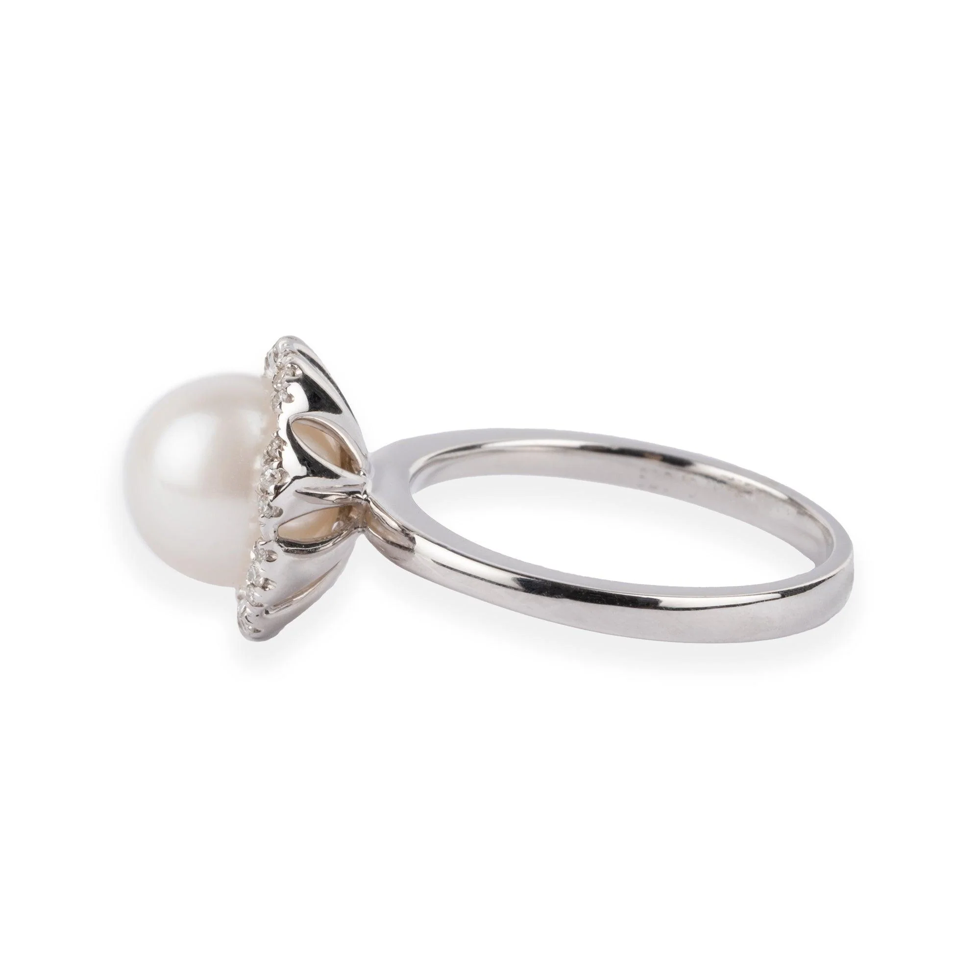 18ct White Gold Diamond & Cultured Pearl Dress Ring | Size J½ - Image 3
