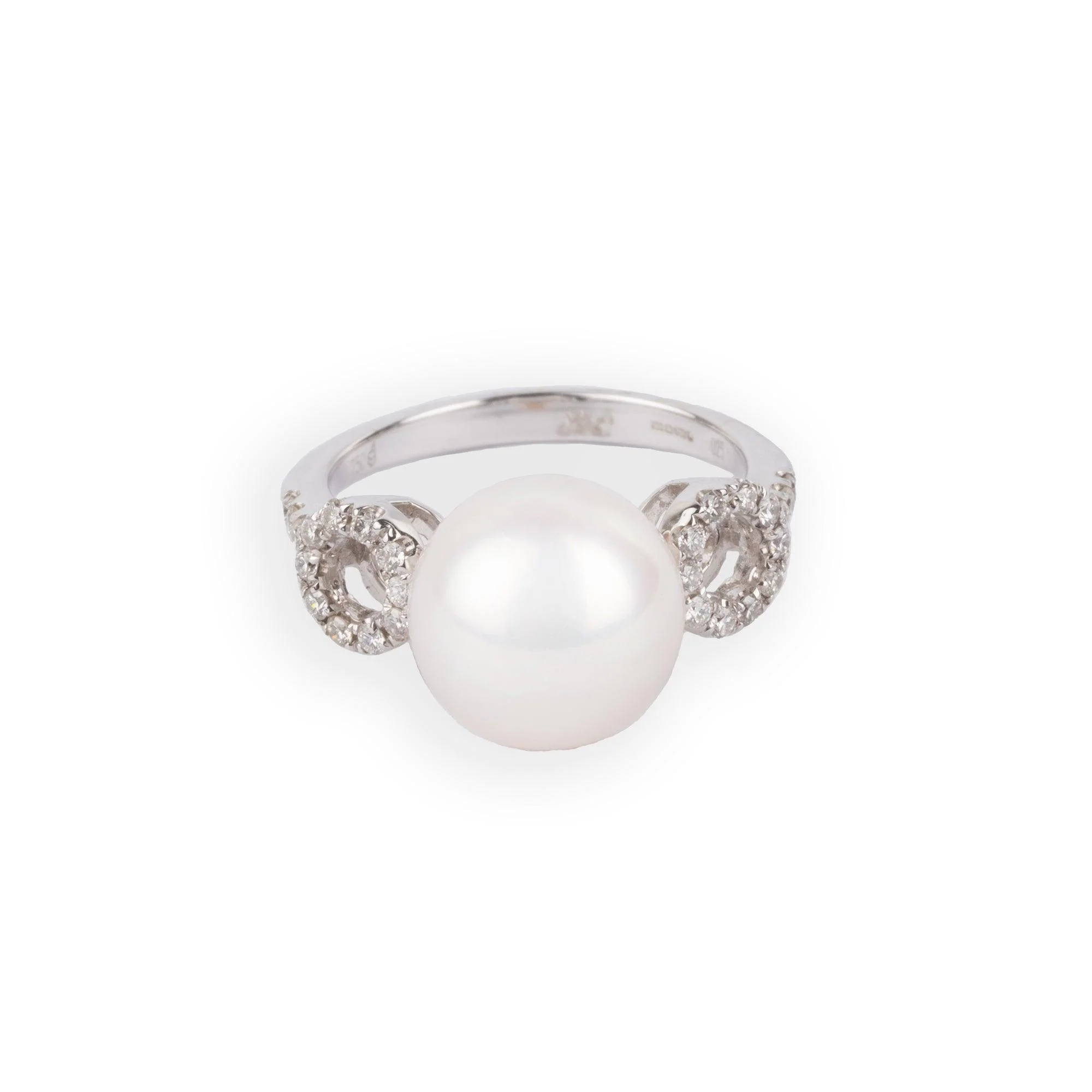 18ct White Gold Diamond & Cultured Pearl Dress Ring | Size I½