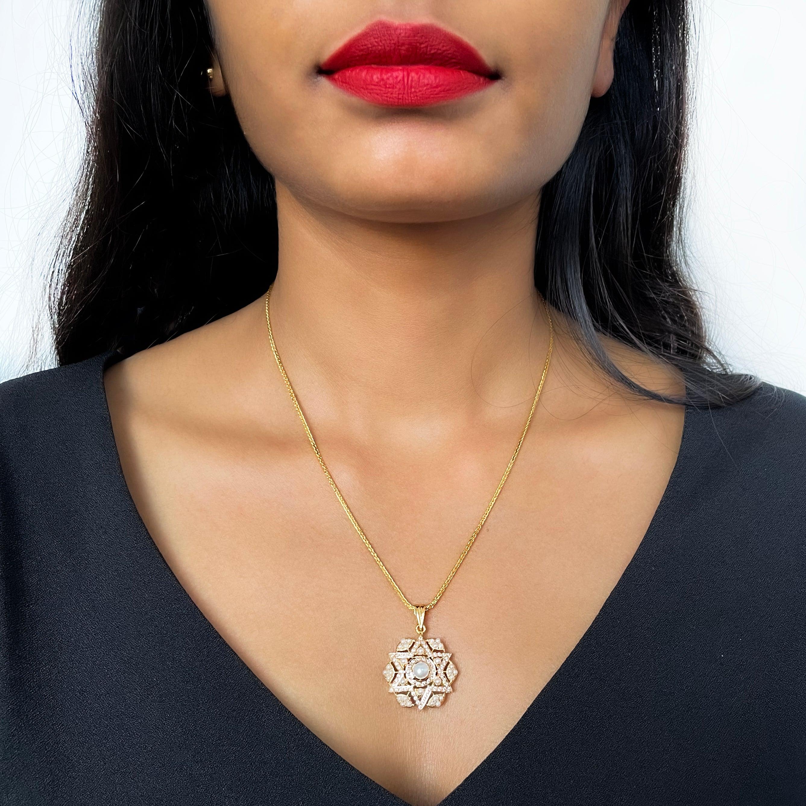 22ct Gold Cubic Zirconia and Cultured Pearl Pendant, Chain and Earrings | Quality craftsmanship - Image 3