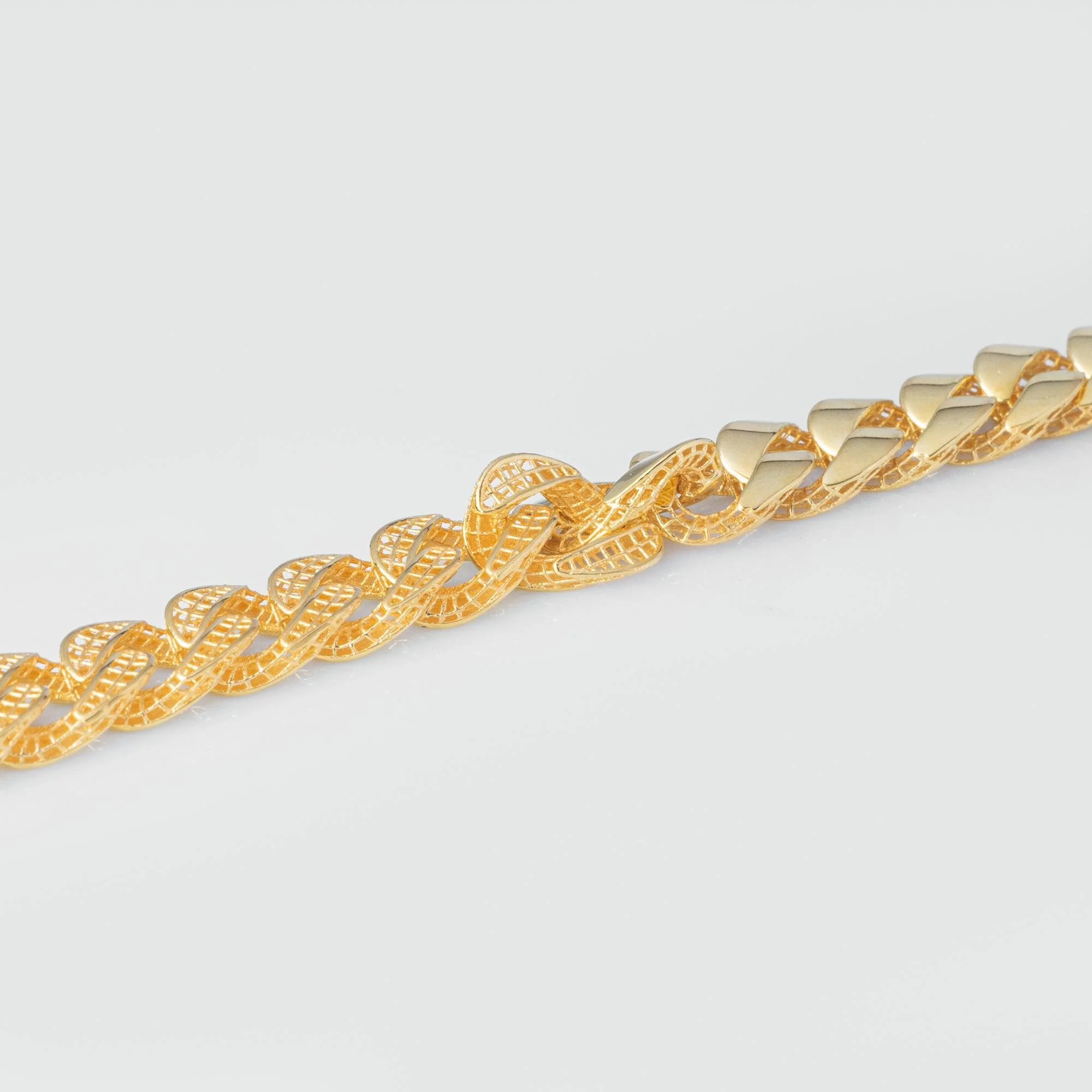 22ct Gold Curb Link Gents Bracelet | Mirror & Mesh Finish | Premium Quality - Image 4