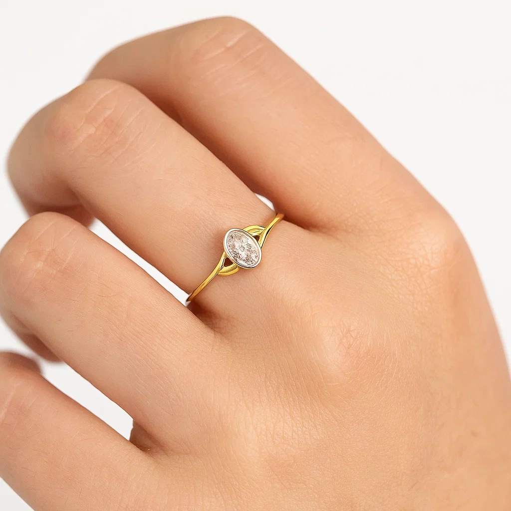 22ct Yellow Gold Oval Cubic Zirconia Ring with Bezel Setting – Classic Elegant Jewellery | Size L - Image 2