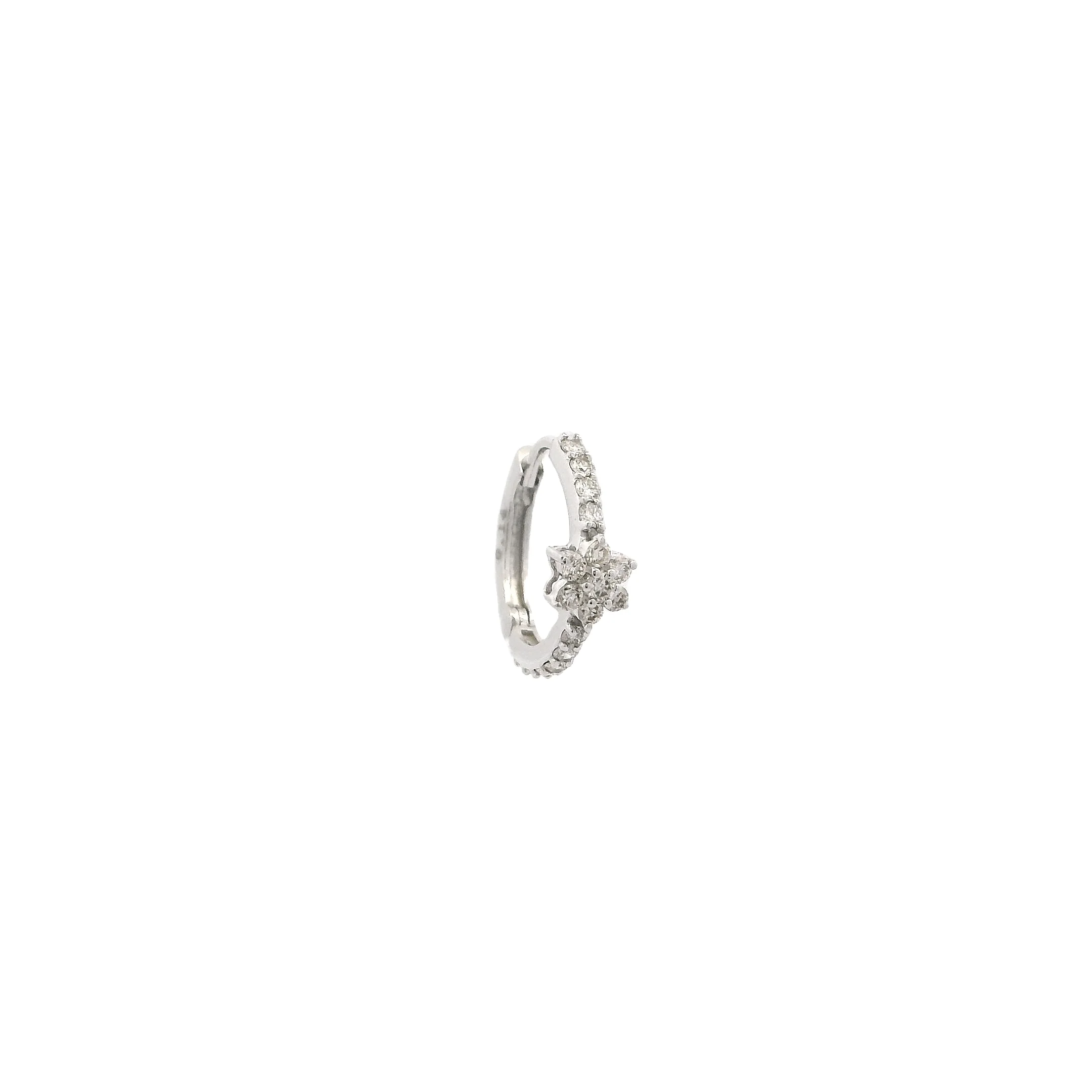 Flower Design 18ct Gold Nose Ring with Diamond – Elegant Nose Piercing Jewellery - Image 3